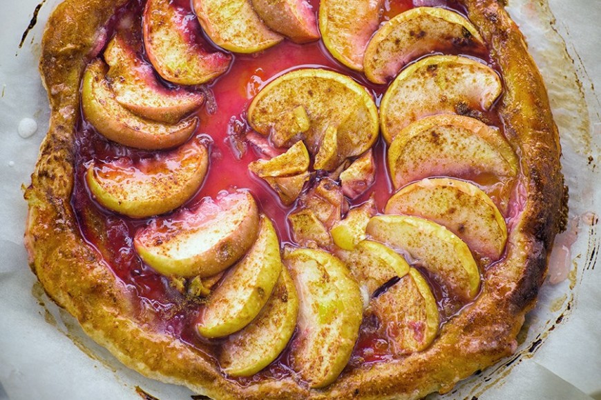 Quick Maple Apple Cake